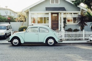 house-car-vintage-old-large
