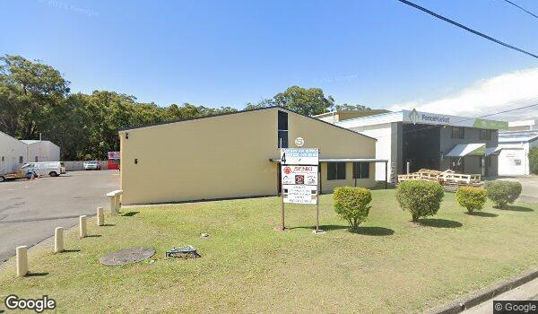 7 LAWSON CRESCENT