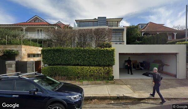 18 MISTRAL AVENUE