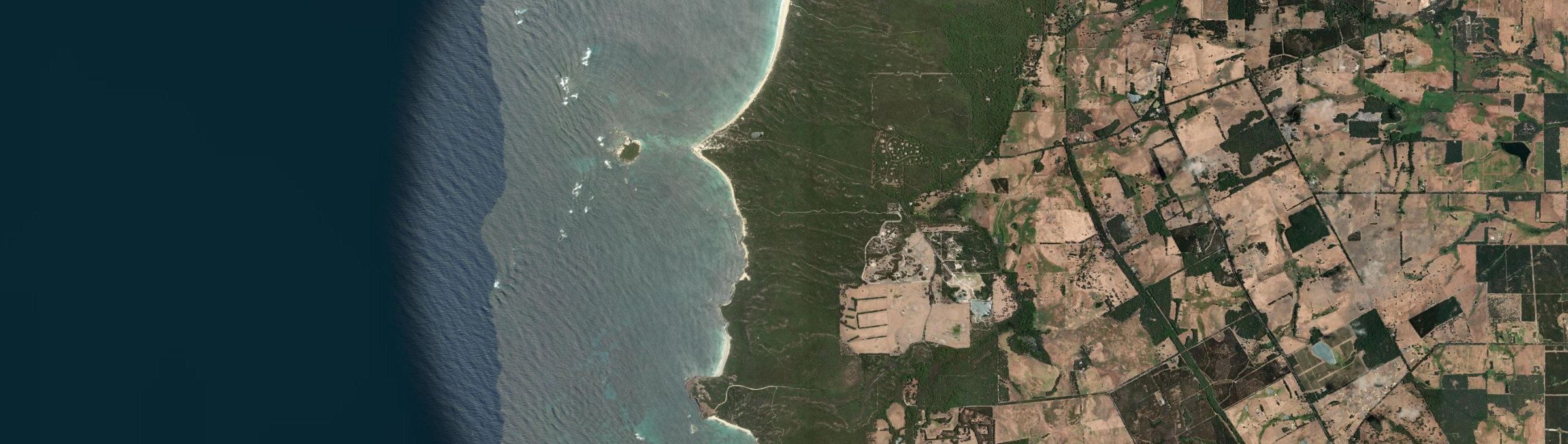 Aerial view of Hamelin Bay, WA