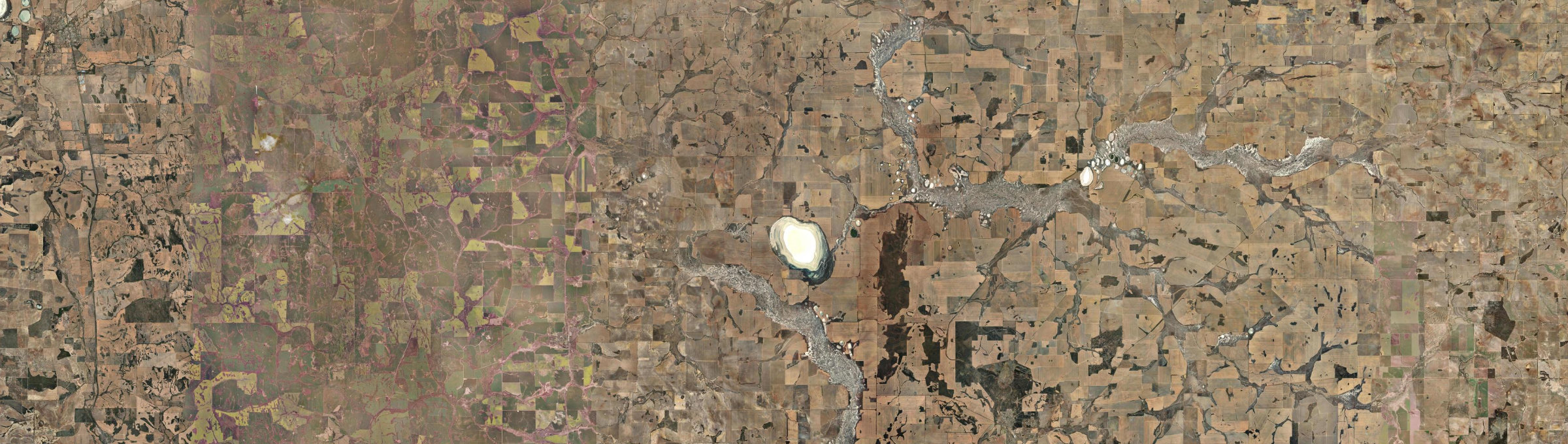 Aerial view of Lake Hinds, WA