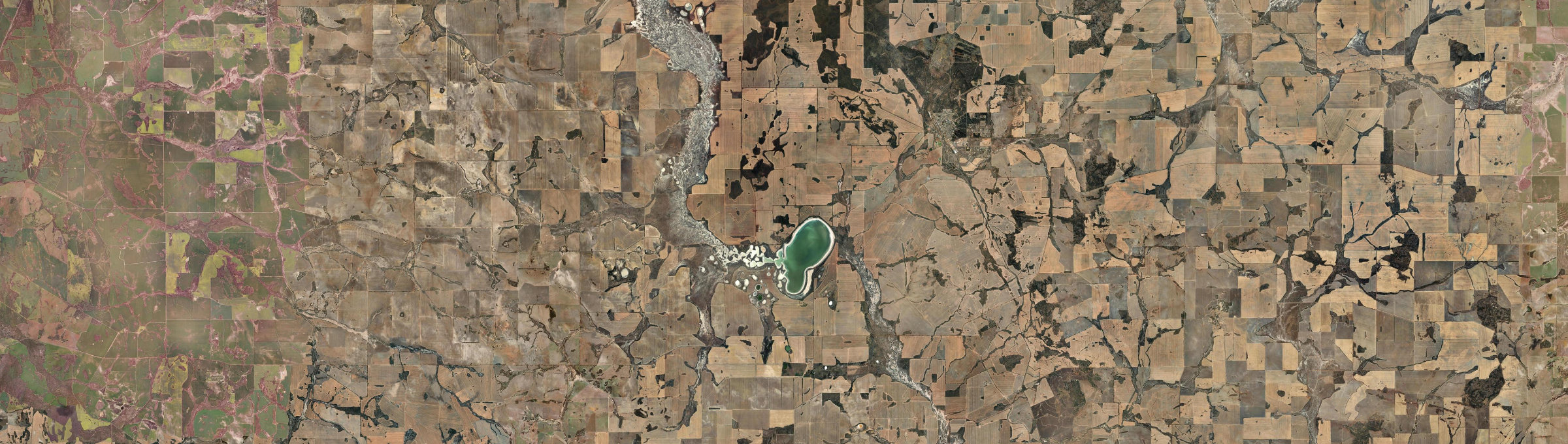 Aerial view of Lake Ninan, WA