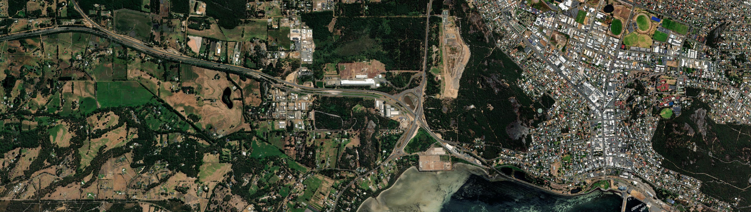 Aerial view of Mount Elphinstone, WA