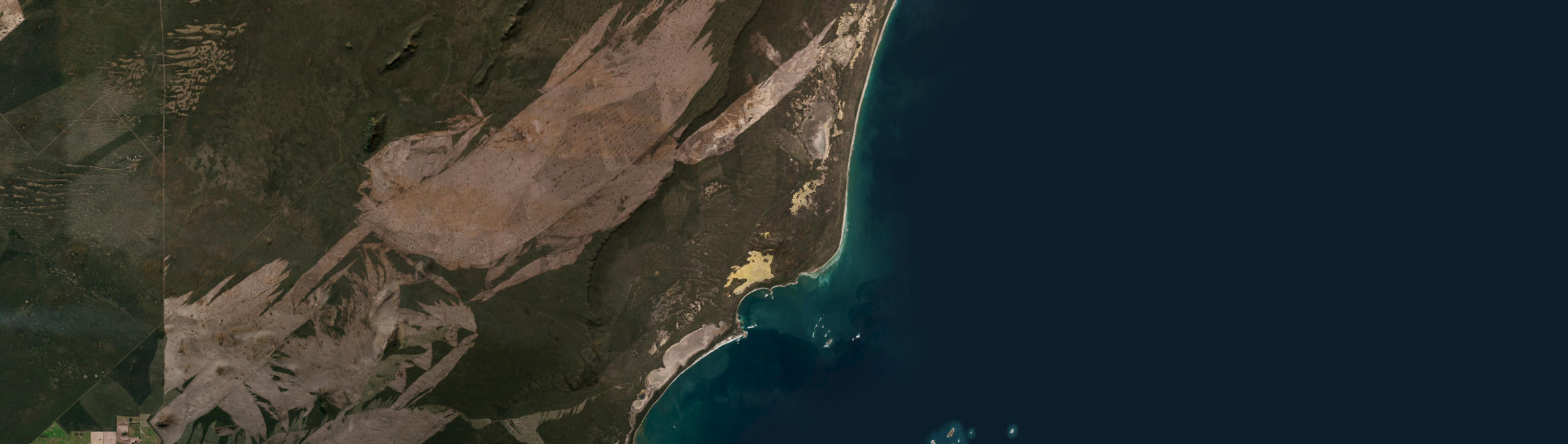 Aerial view of Israelite Bay, WA