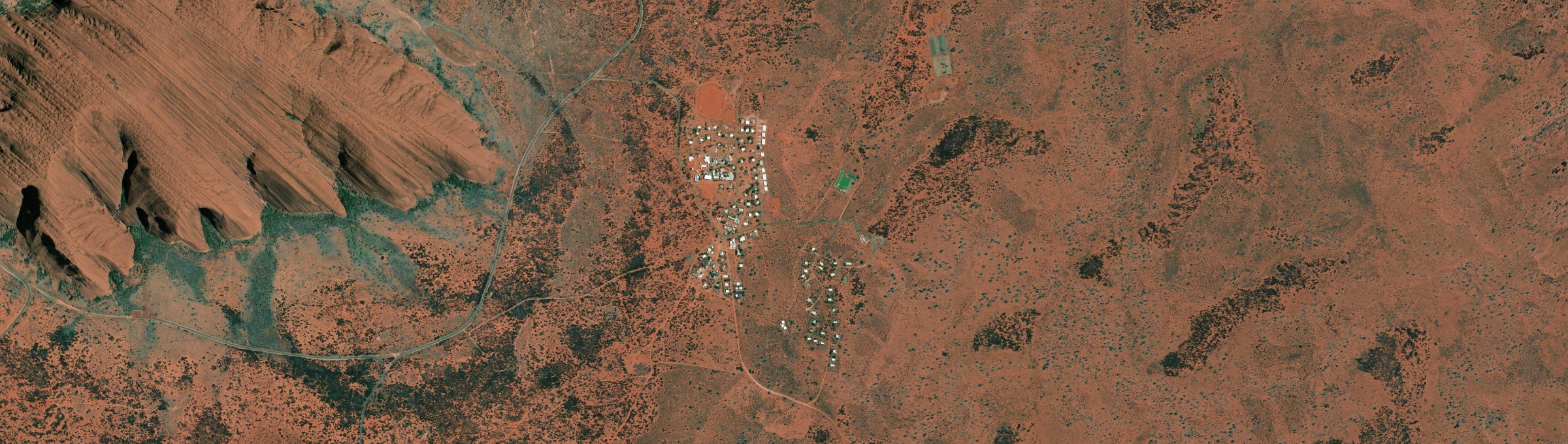 Aerial view of Mutitjulu, NT