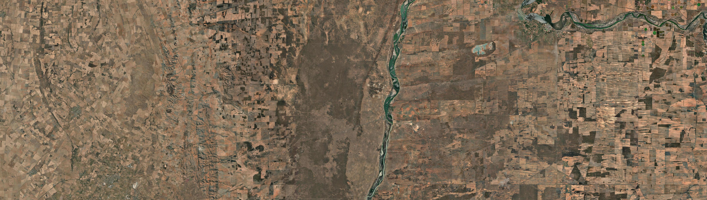 Aerial view of Blanchetown, SA