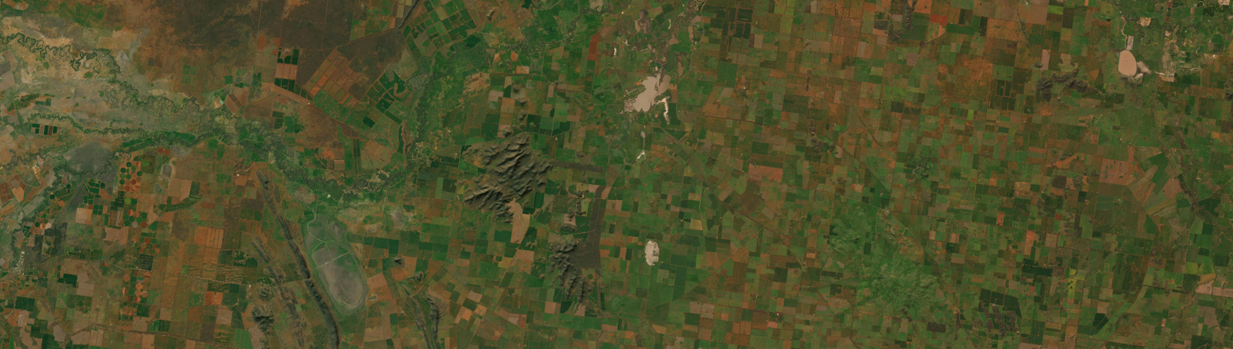 Aerial view of Lake Cargelligo, NSW