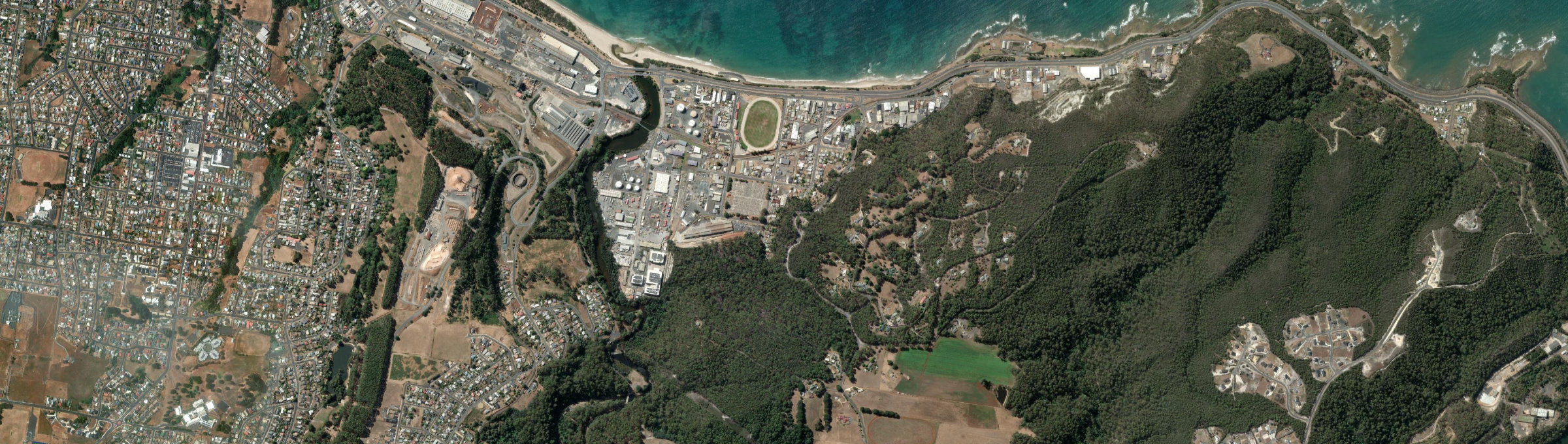 Aerial view of Wivenhoe, TAS