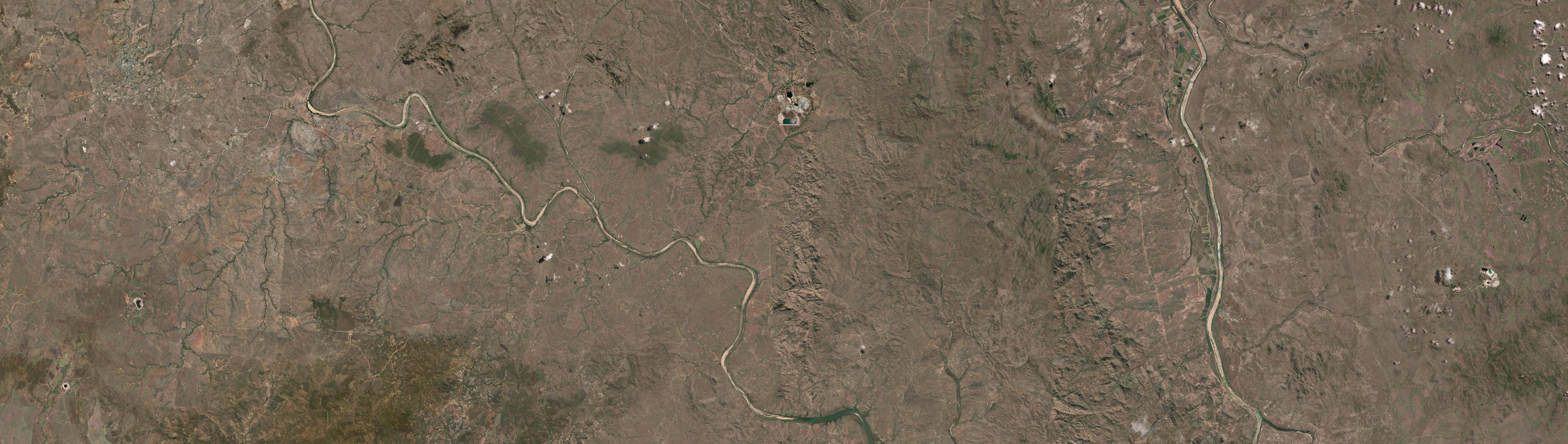 Aerial view of Ravenswood (Qld), QLD