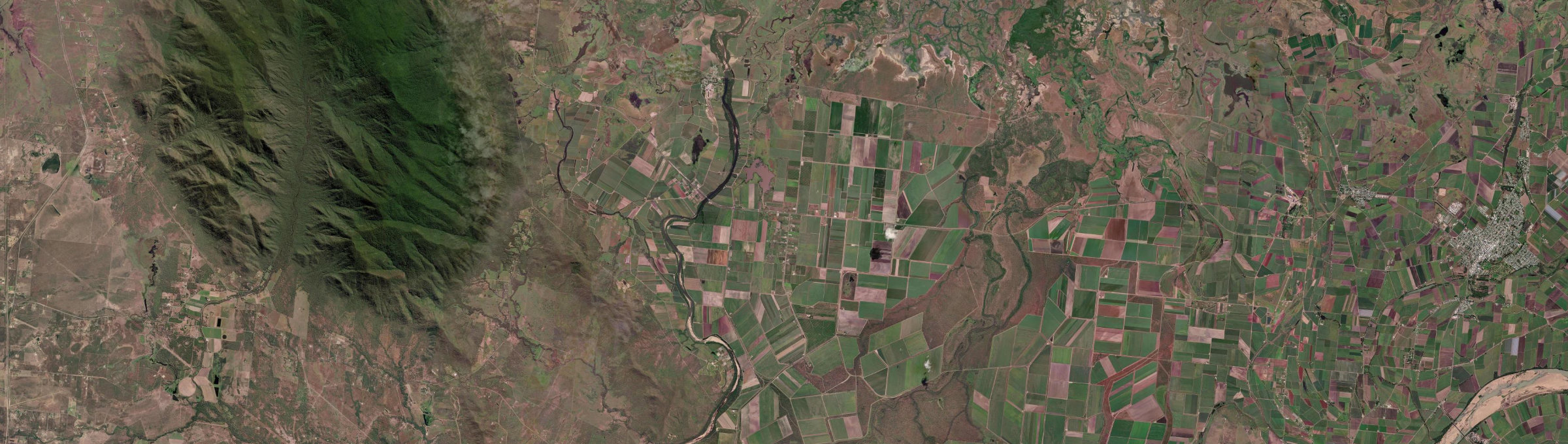 Aerial view of Horseshoe Lagoon, QLD