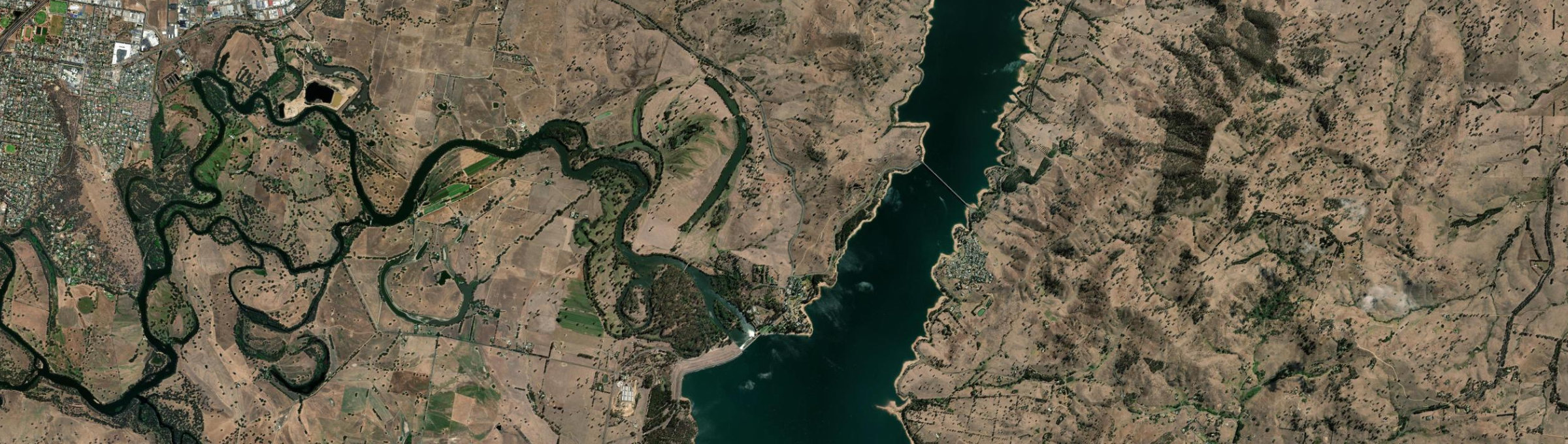 Aerial view of Lake Hume Village, NSW