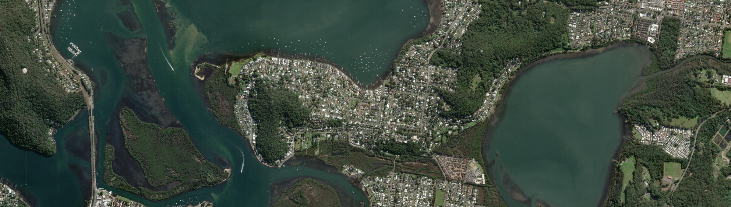 Aerial view of Saratoga, NSW