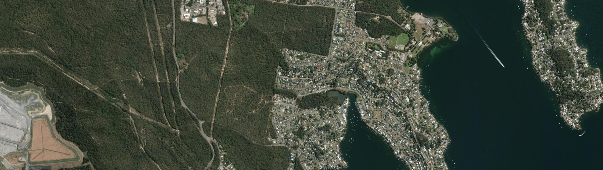 Aerial view of Balmoral (Lake Macquarie - NSW), NSW