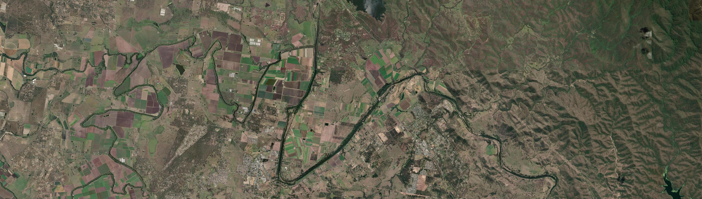 Aerial view of Wivenhoe Pocket, QLD