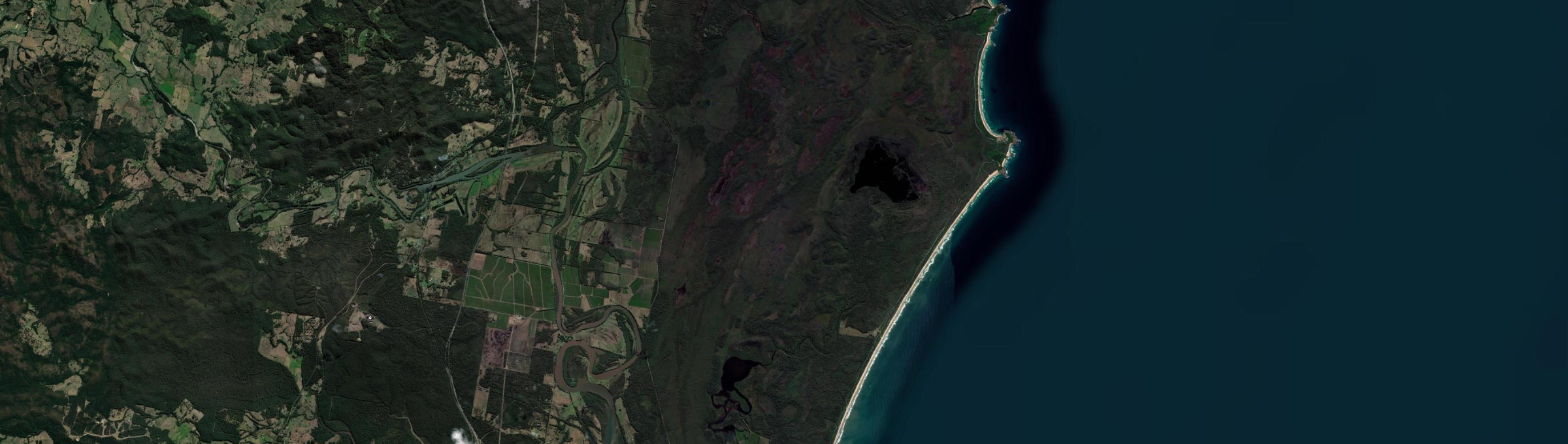 Aerial view of Limeburners Creek (Port Macquarie-Hastings - NSW), NSW