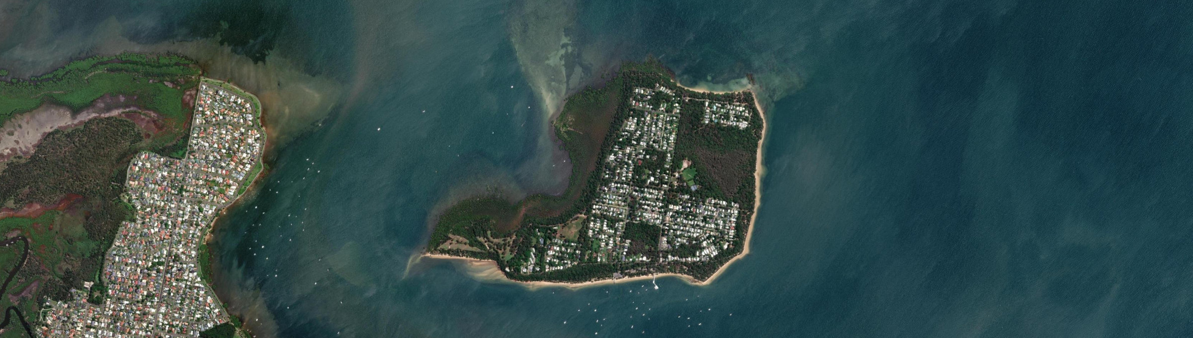Aerial view of Coochiemudlo Island, QLD