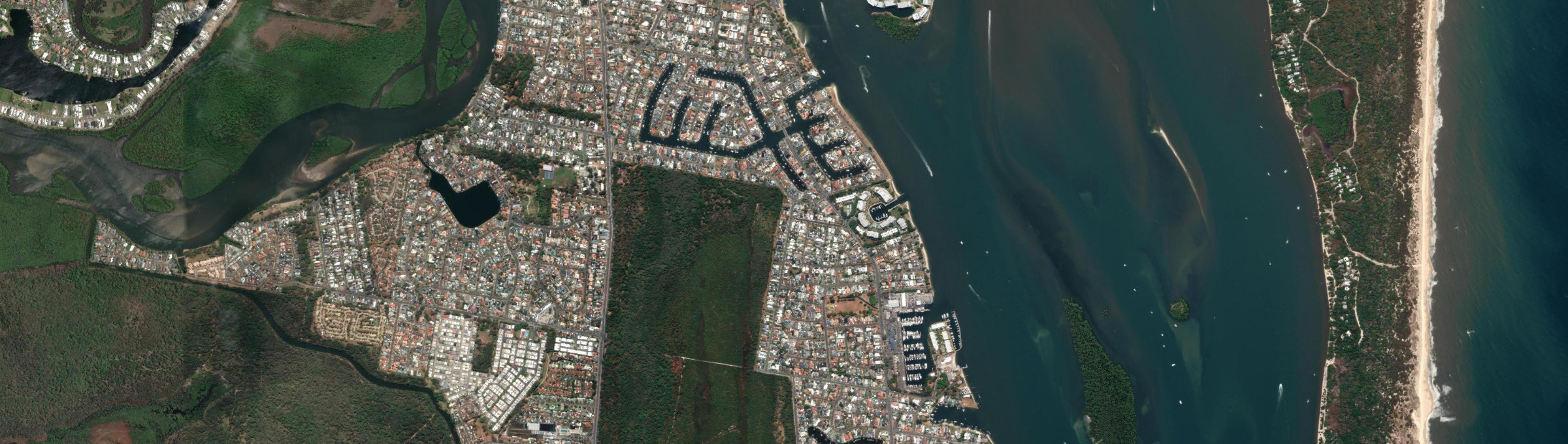Aerial view of Hollywell, QLD