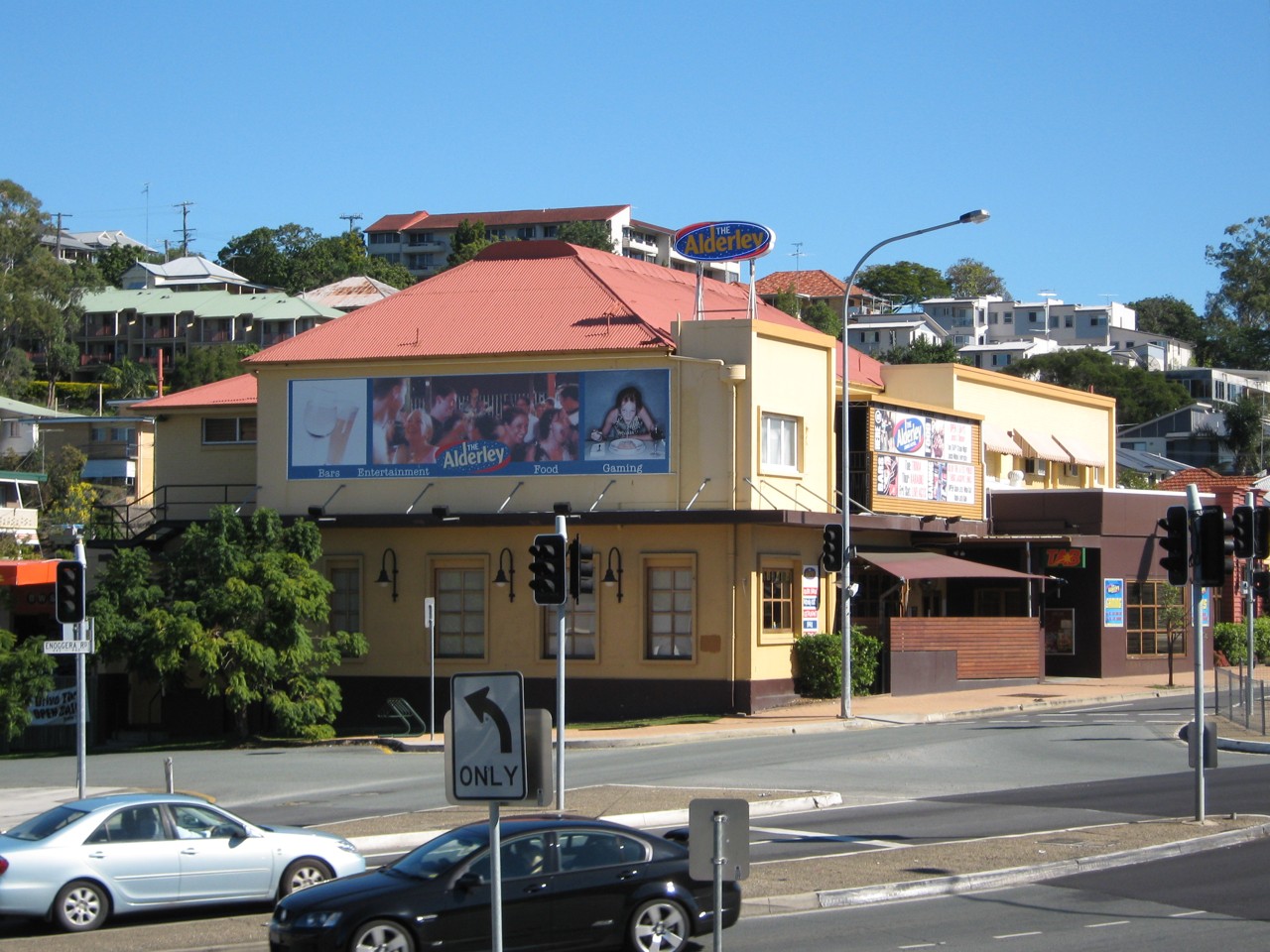 Alderley, QLD, Intersection near Alderley Arms Hotel with traffic lights