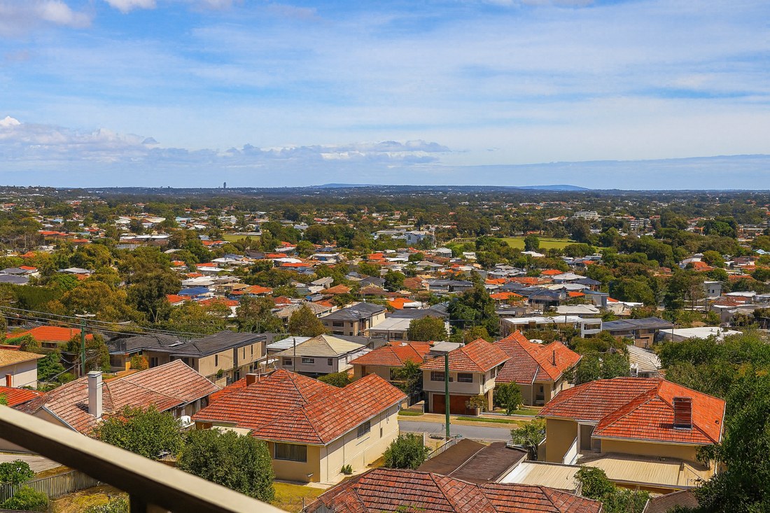 Balga, WA, Elevated view of suburban homes and trees