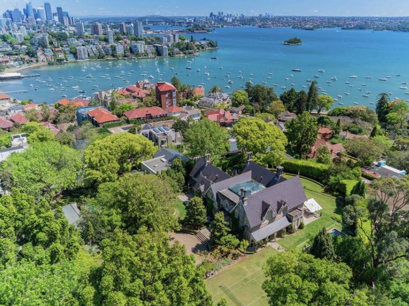 Bellevue Hill, NSW, Aerial view of waterfront properties and harbour