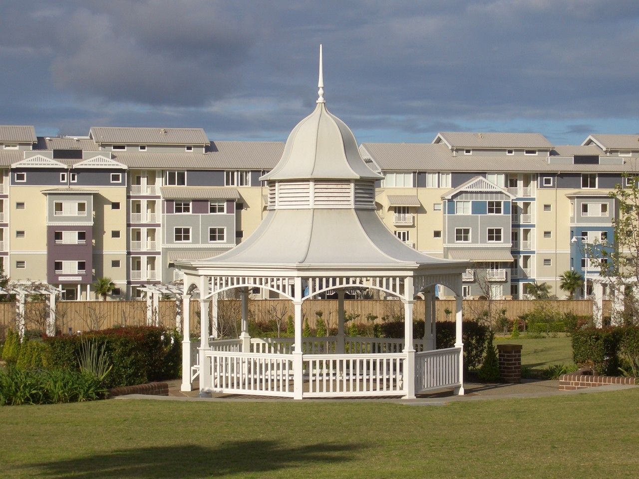 Breakfast Point, NSW, White gazebo in front of apartment buildings
