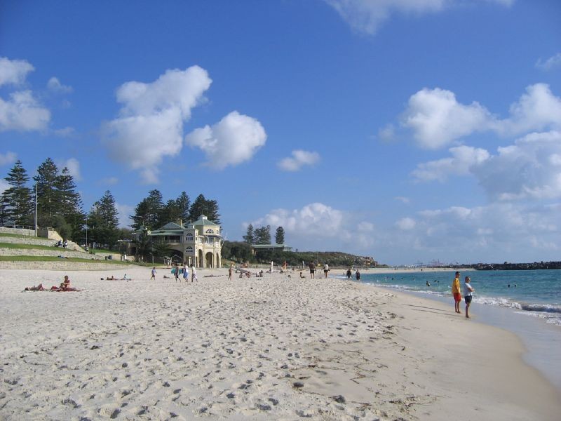 Cottesloe, WA — Beachfront pavilion near shoreline with people walking