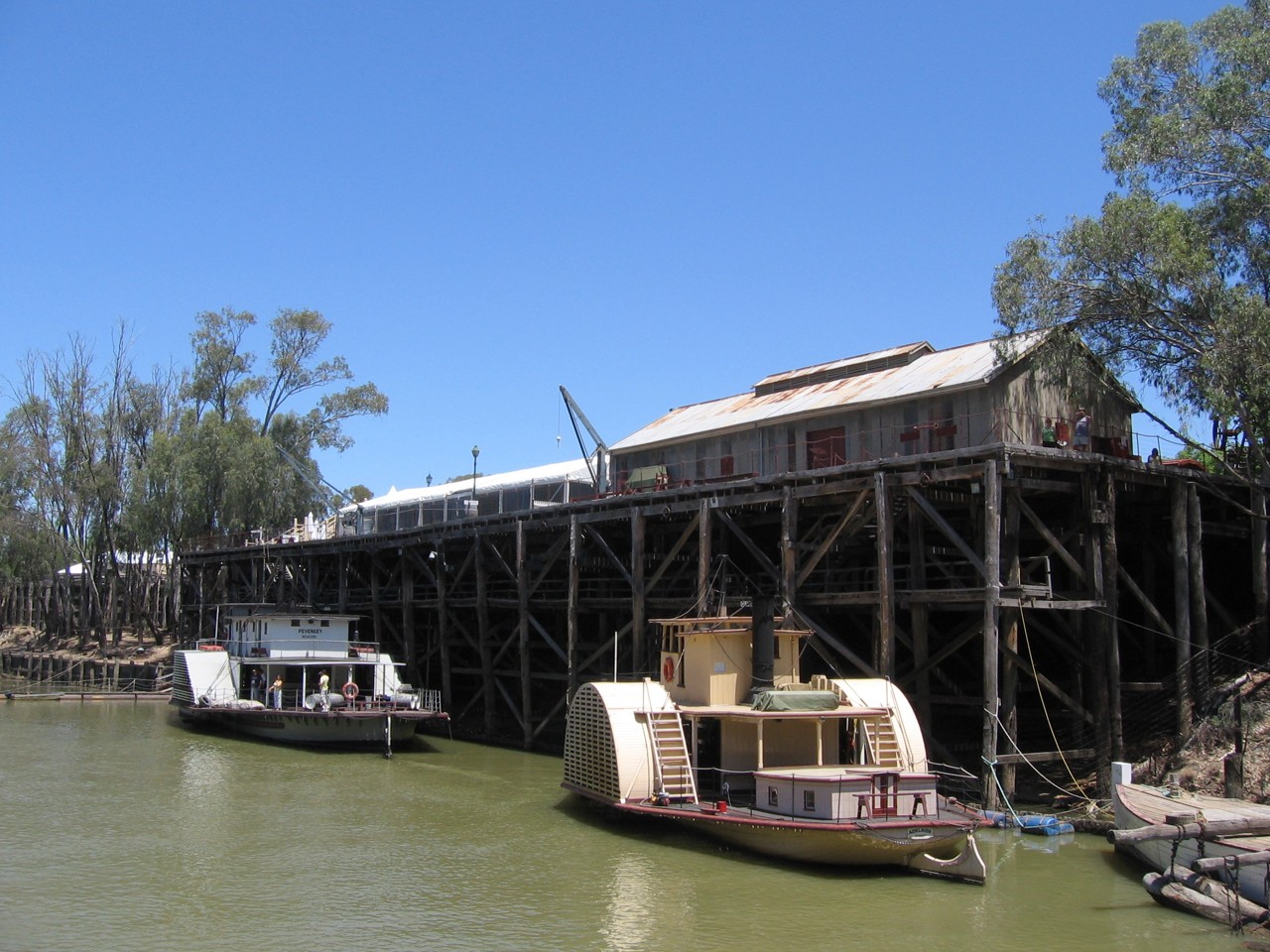 Echuca, VIC, Paddle steamers on the Murray River dock
