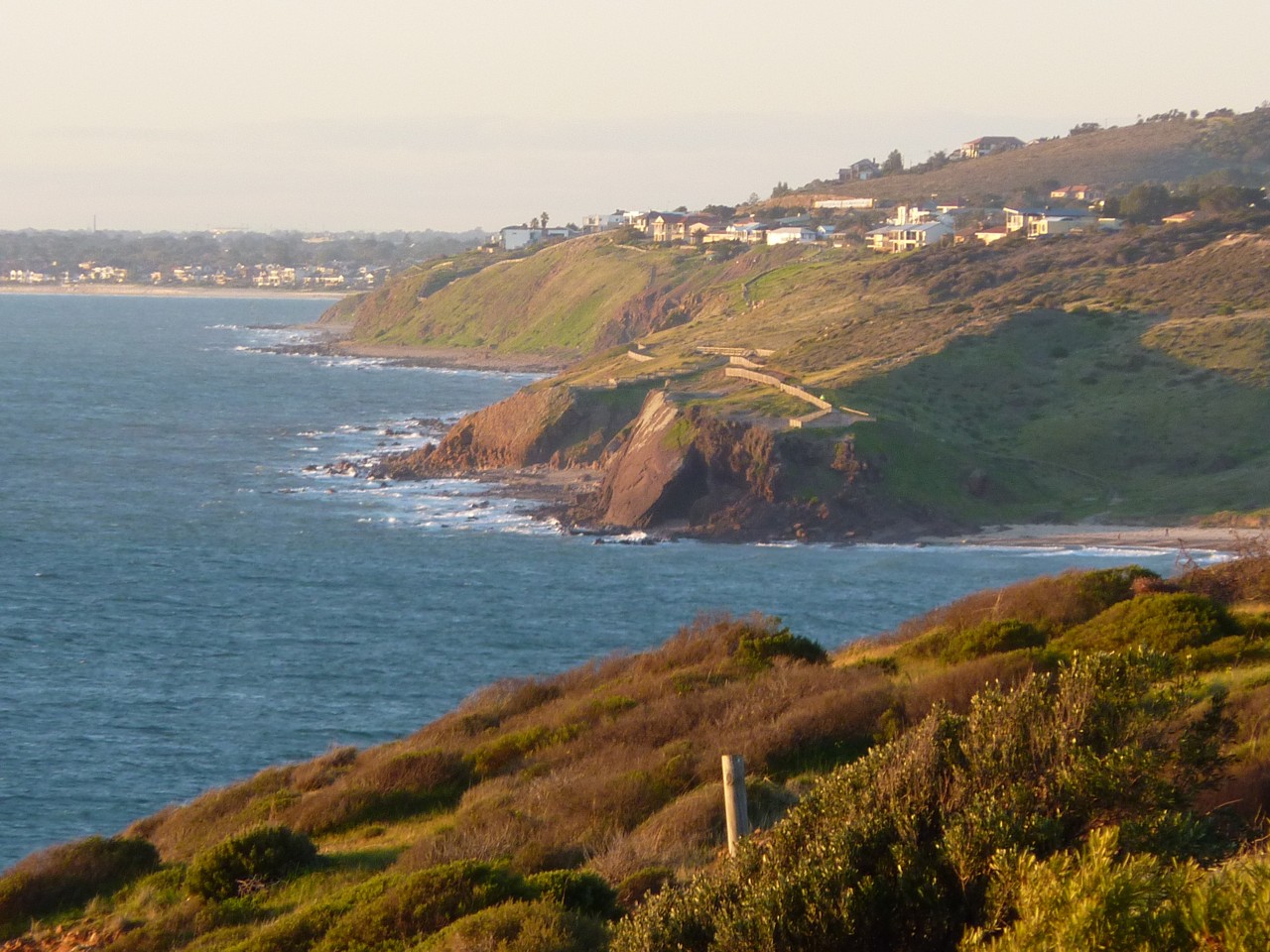 Hallett Cove, SA, Coastal cliffs with houses and ocean view