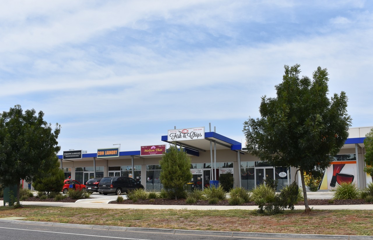 Harkness, VIC, Row of shops with parking in front