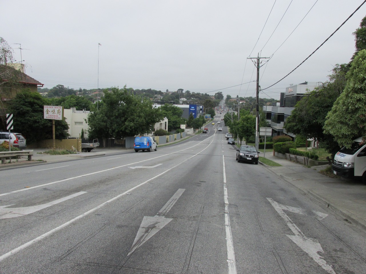 Hawthorn East, VIC, Wide residential street with parked cars