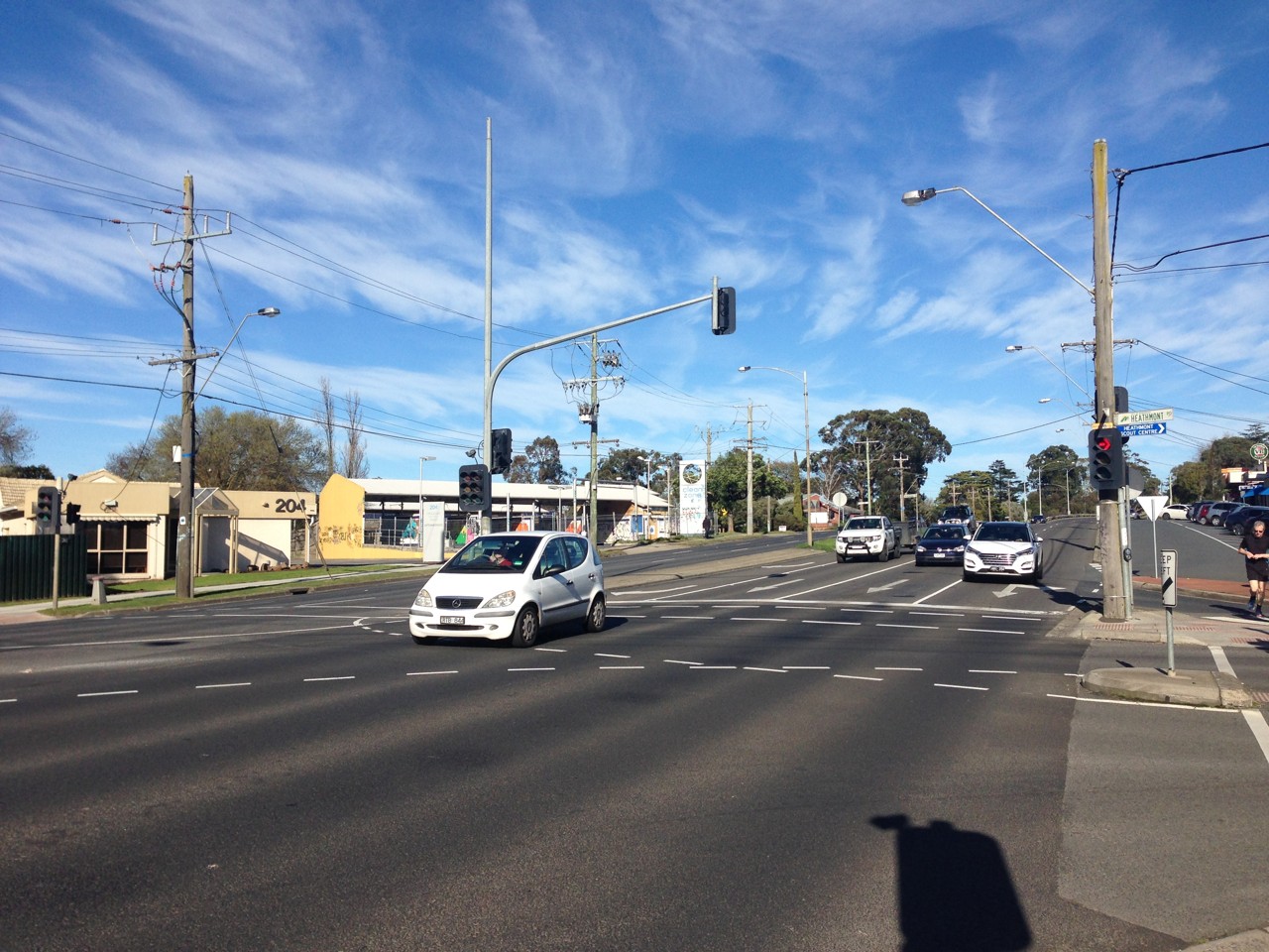 Heathmont, VIC, Intersection with traffic lights and shops