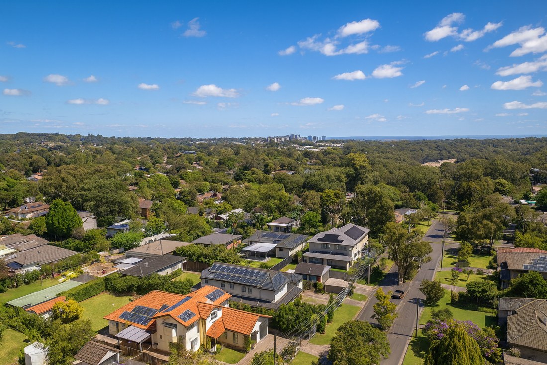 Hornsby, NSW, Residential area with houses and trees
