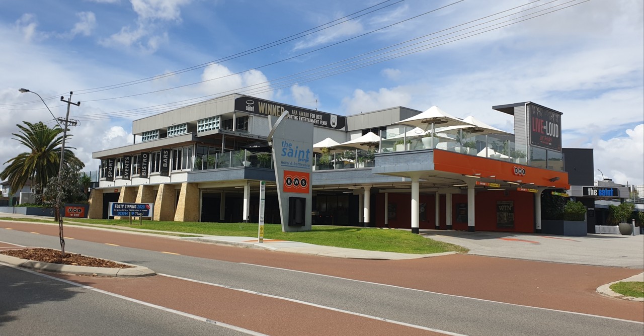 Innaloo, WA, Shopping centre with outdoor dining area