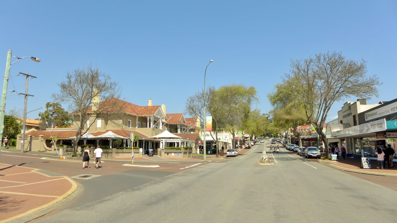 Margaret River, WA, Shops and cafes along a tree-lined street