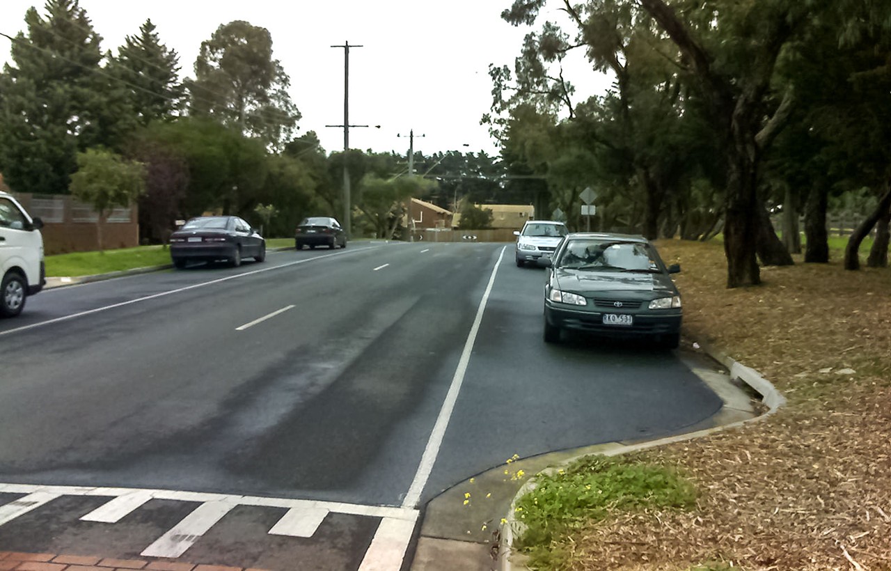 Oakleigh South, VIC, Cars parked along a tree-lined street