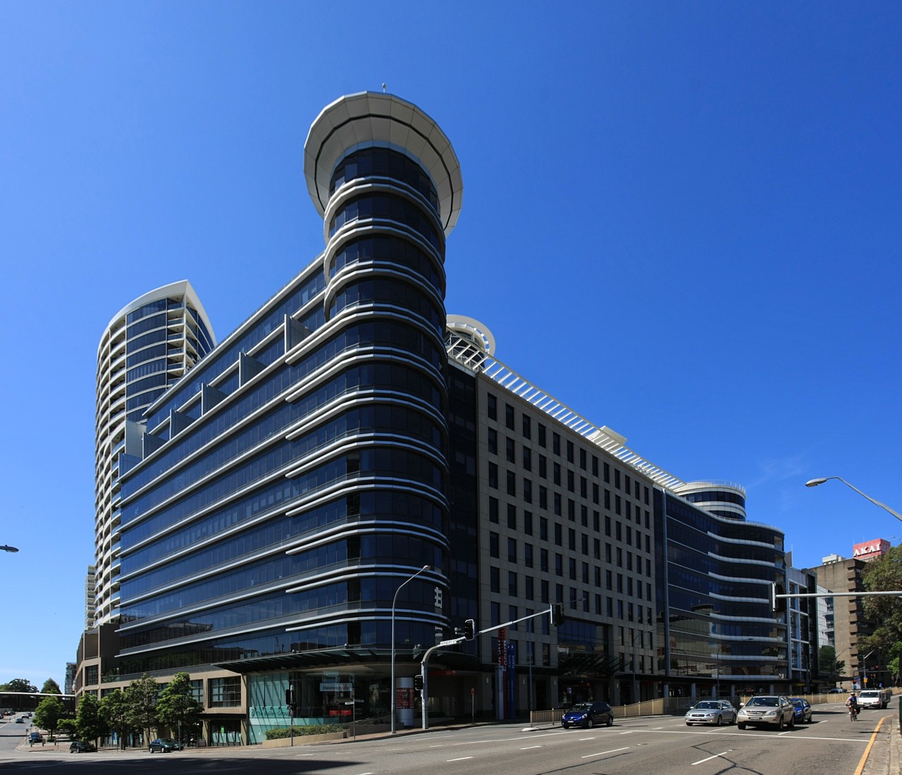 St Leonards, NSW, Modern office buildings along a city street