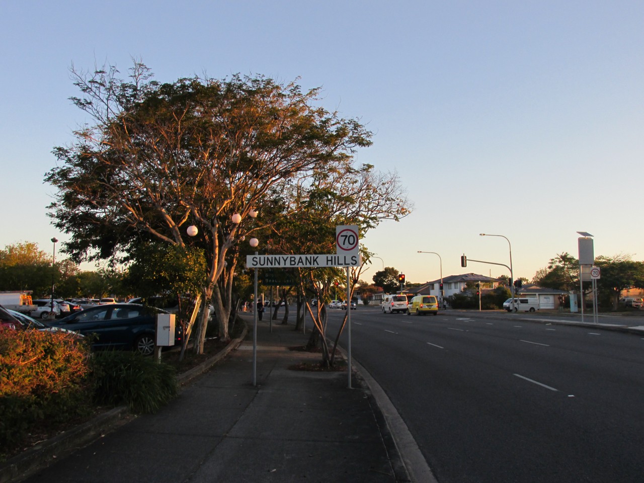 Sunnybank Hills, QLD, Street with traffic sign and street lamps