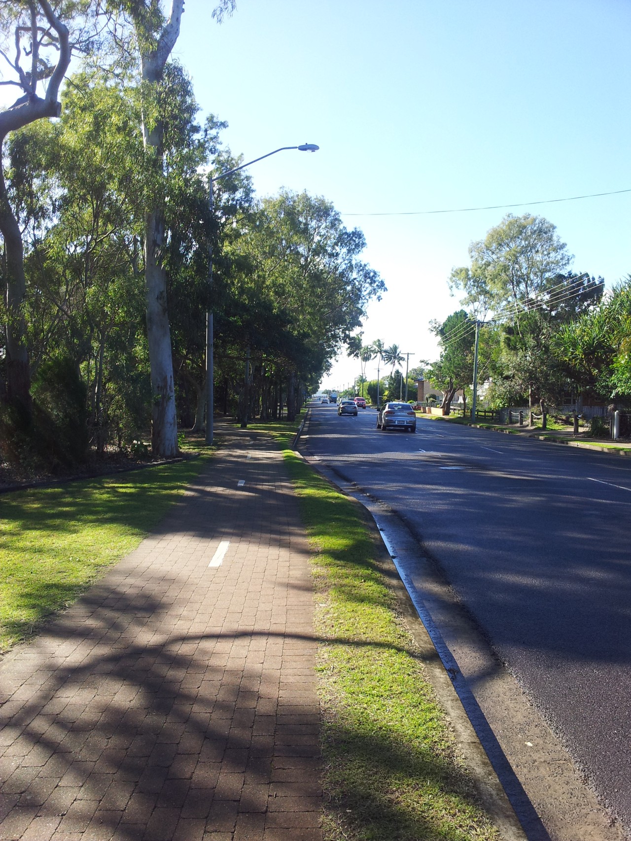 Urangan, QLD, Esplanade road with adjacent walking path