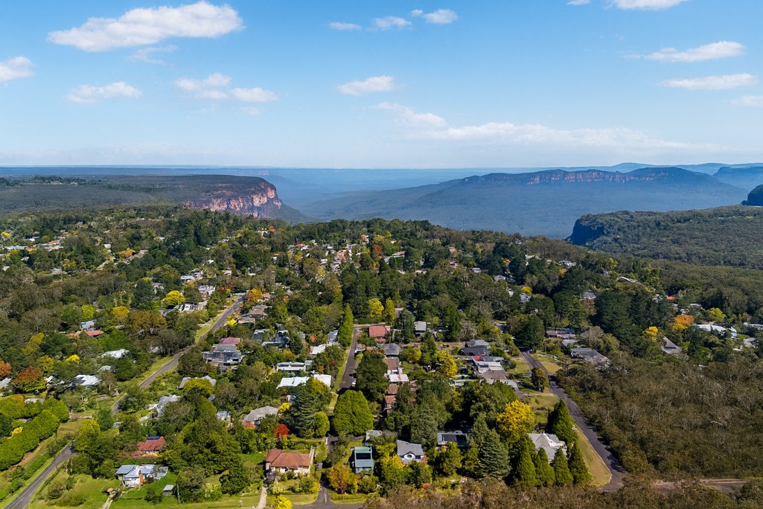 Wentworth Falls, NSW, Aerial view of Blue Mountains landscape