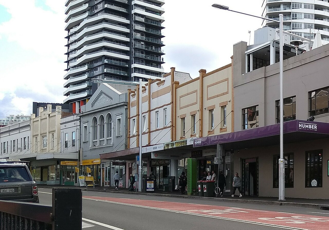 Wollongong, NSW — Heritage architecture along coastal streetscape