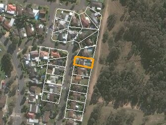 40 Huntingdon Pde, Cambridge Gardens NSW from above, 2014
