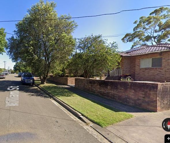 William St, Ermington from the kerb