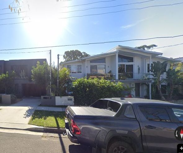 B Flinders Road, Cronulla from the kerb
