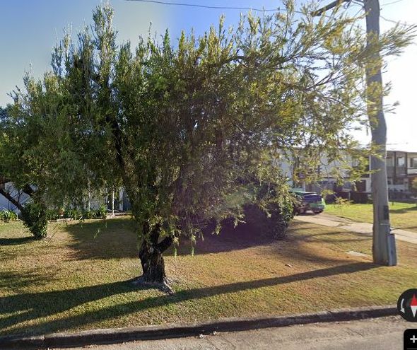 Street view of 27 Ives St, Kirwan QLD