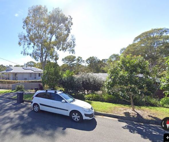 Penamber Court, Benowa from the kerb