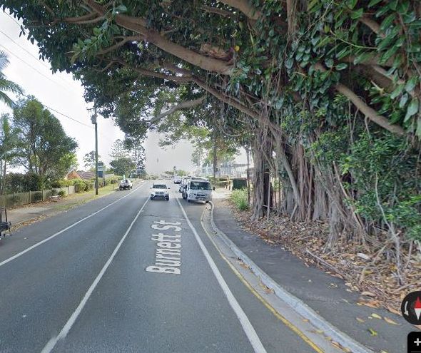 Burnett Street, Buderim from the kerb
