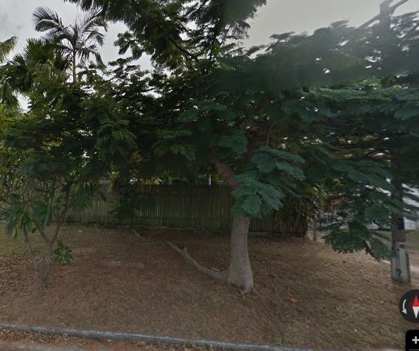 Street view of 2A Baldey St, Hyde Park QLD