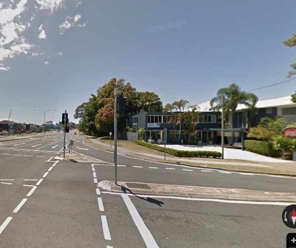 A Vespa Crescent, Surfers Paradise from the kerb