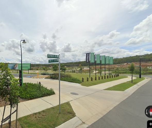 Peterson Way, White Rock (Ipswich - Qld) from the kerb